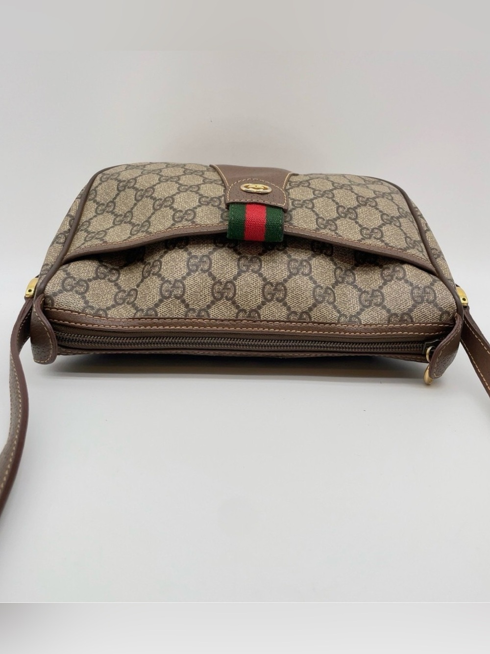 Vintage Gucci GG Supreme Web Crossbody Bag 🌟 - Picture 5 of 16